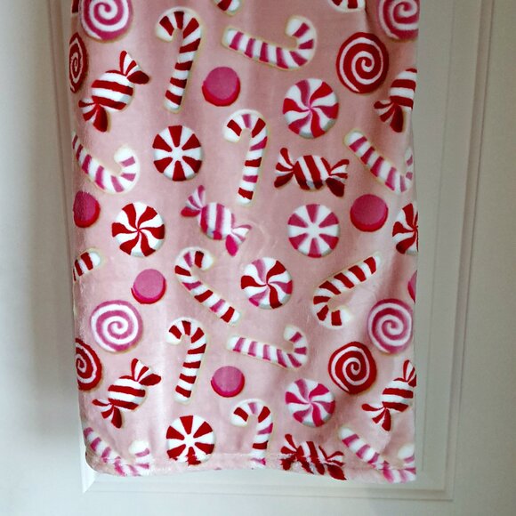 NEW! CANDY LAND Peppermint CANDY PLUSH THROW BLANKET - Picture 2 of 4